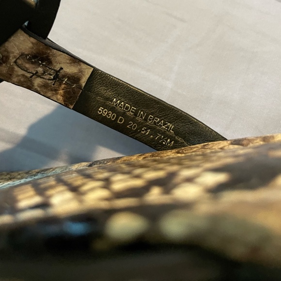 Lightly used Tory Burch flip flops in brown snakeskin - Picture 5 of 8